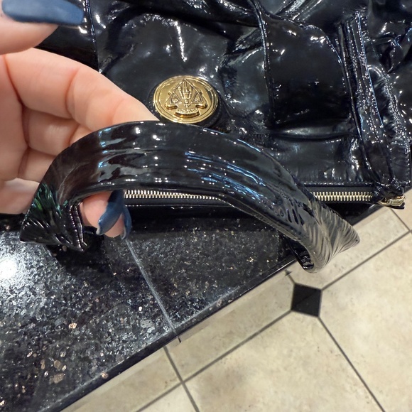 Gucci Black Patent Hysteria Handbag - Picture 9 of 14